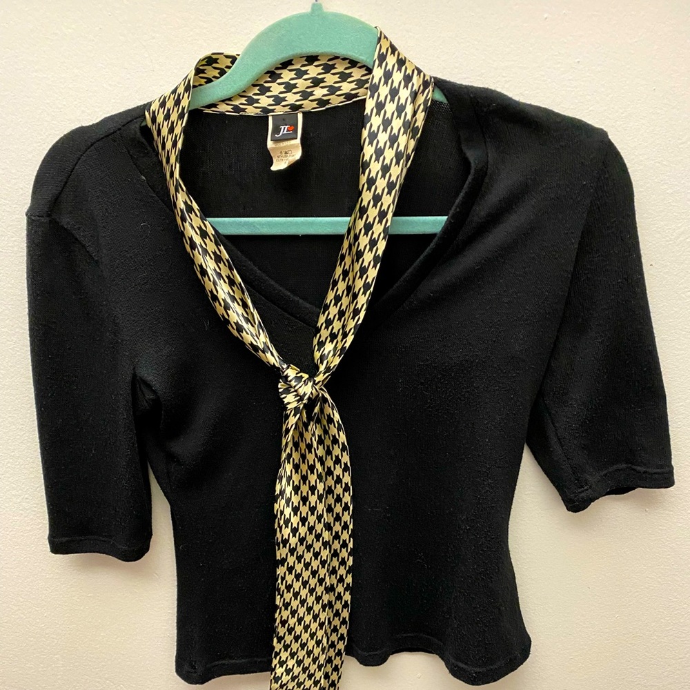 Moving sale fancy small size tops hoodies T-shirts classic collections fashion